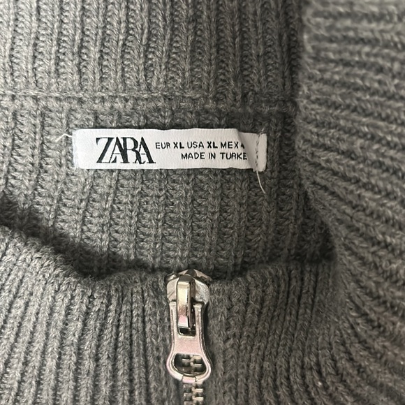 Zara Grey Zip Up Sweater - Picture 4 of 4